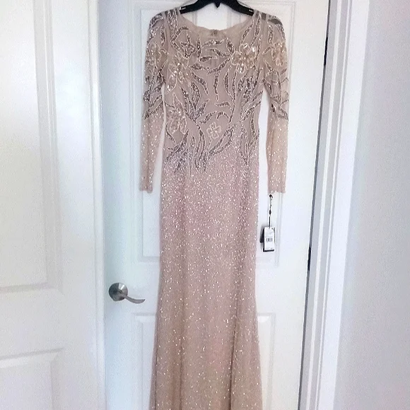 chinese dress ladies Adrianna Papell Sequin Beaded Short Sleeve V-Neck Mermaid Gown main image 1